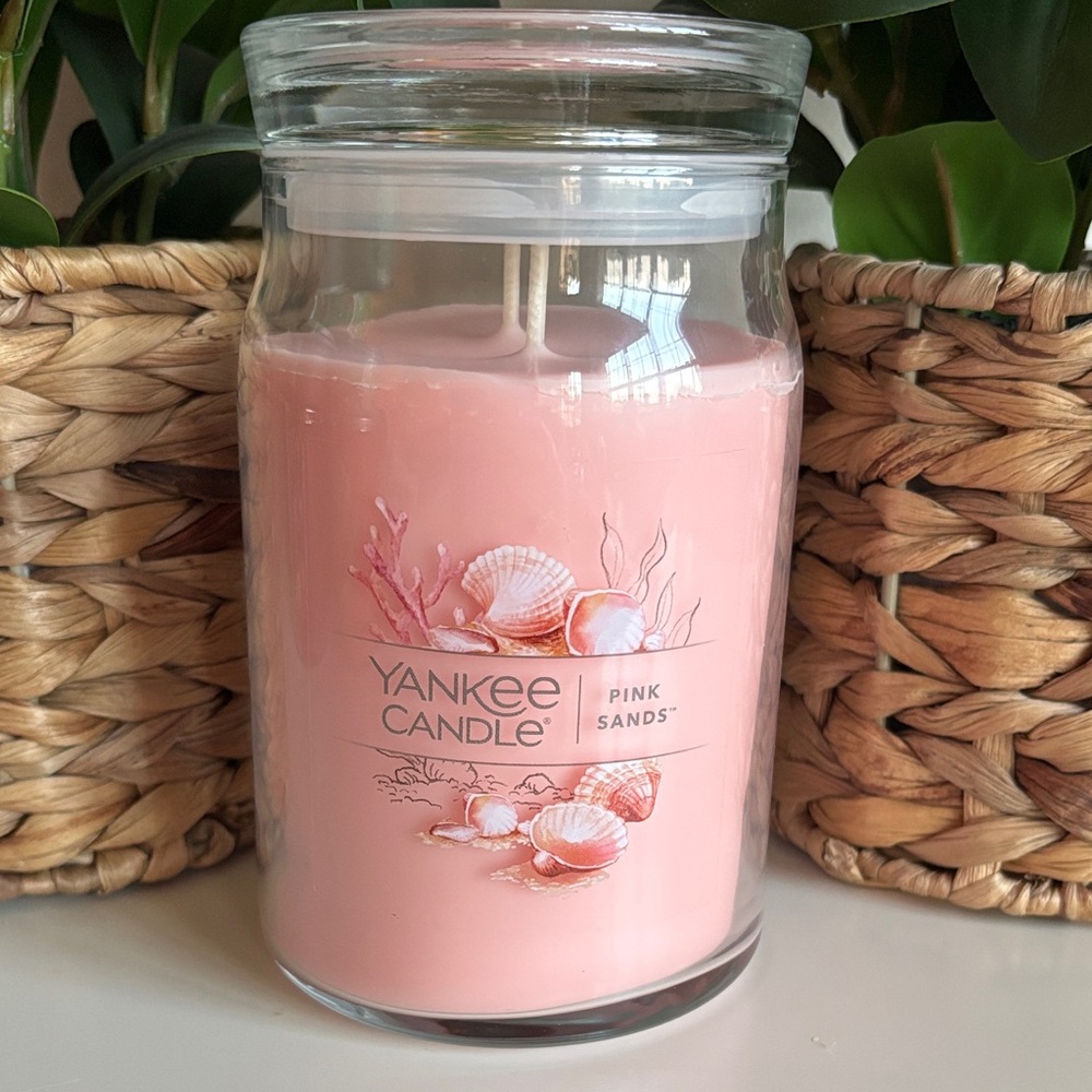 Pink Sands Two Wick Yankee Candle